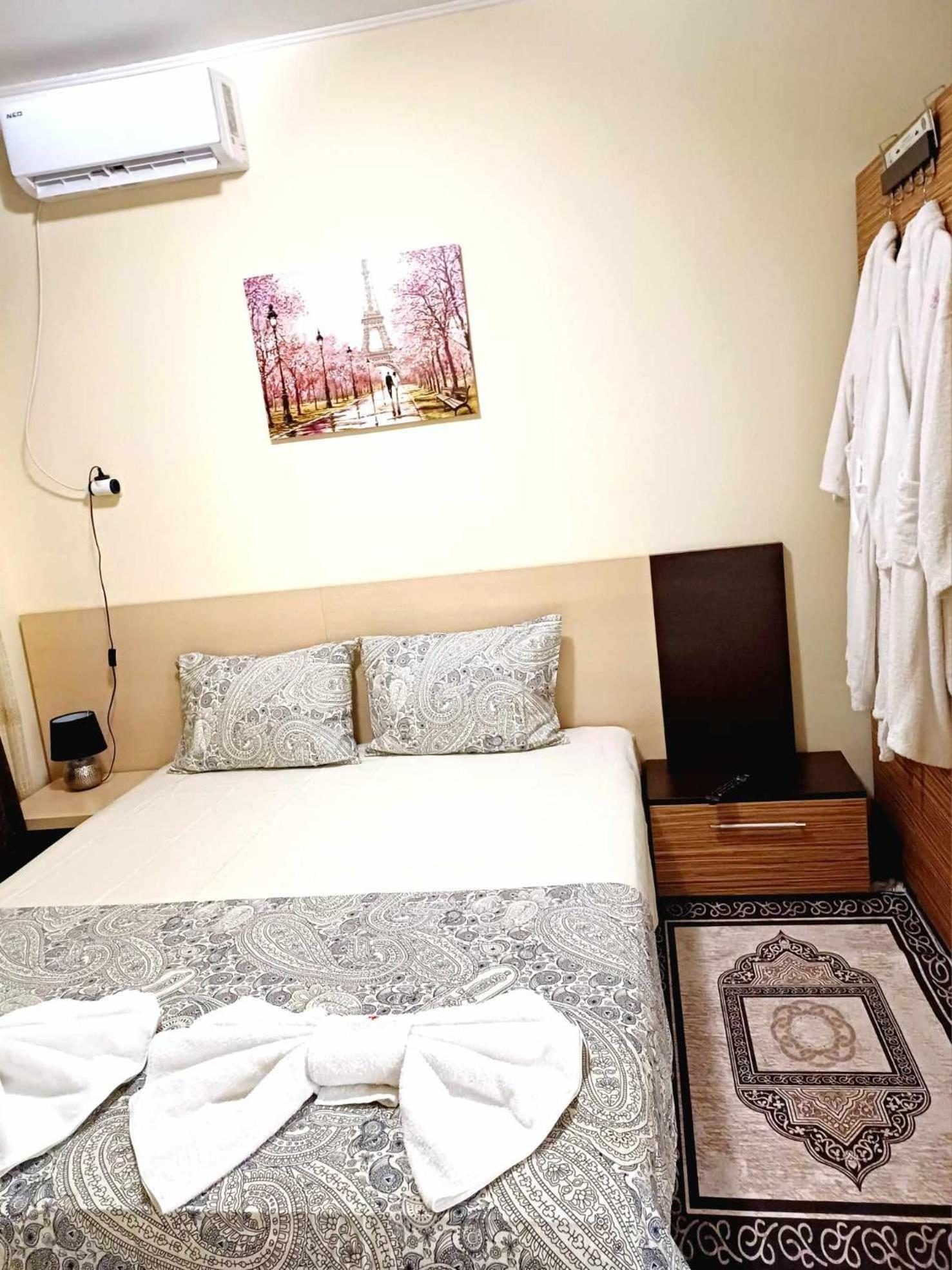 Rose&Water Guest house Pavel Banya Extérieur photo